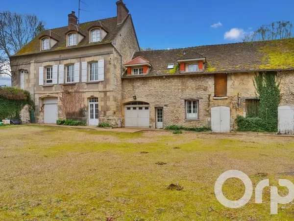 Maison 8 pièces 220 m²
