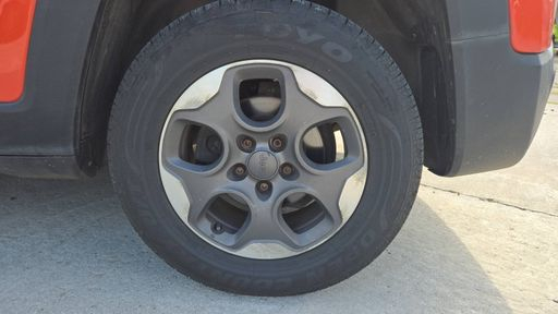 Jeep Renegade 1.4 MultiAir 140 - Longitude – 2015 – 84921 km – Essence – Boîte Manuelle — photo 25
