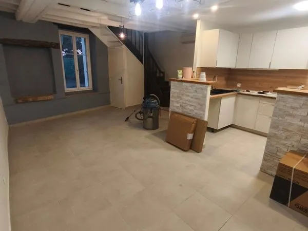 Loue maison F3 dun sur auron
