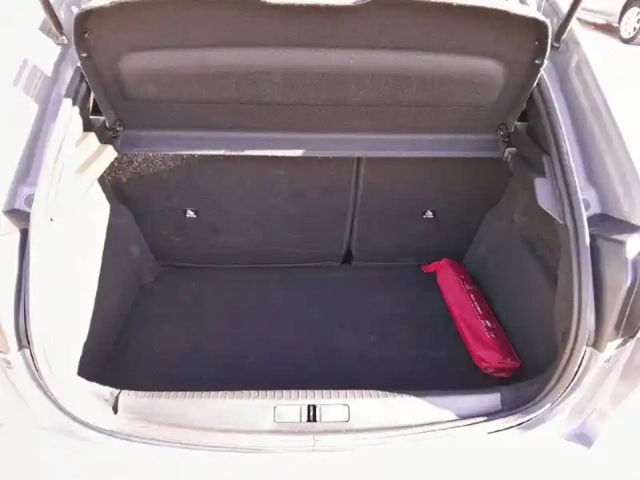 Peugeot 208 puretech 100 s&amp;s bvm6 — photo 22