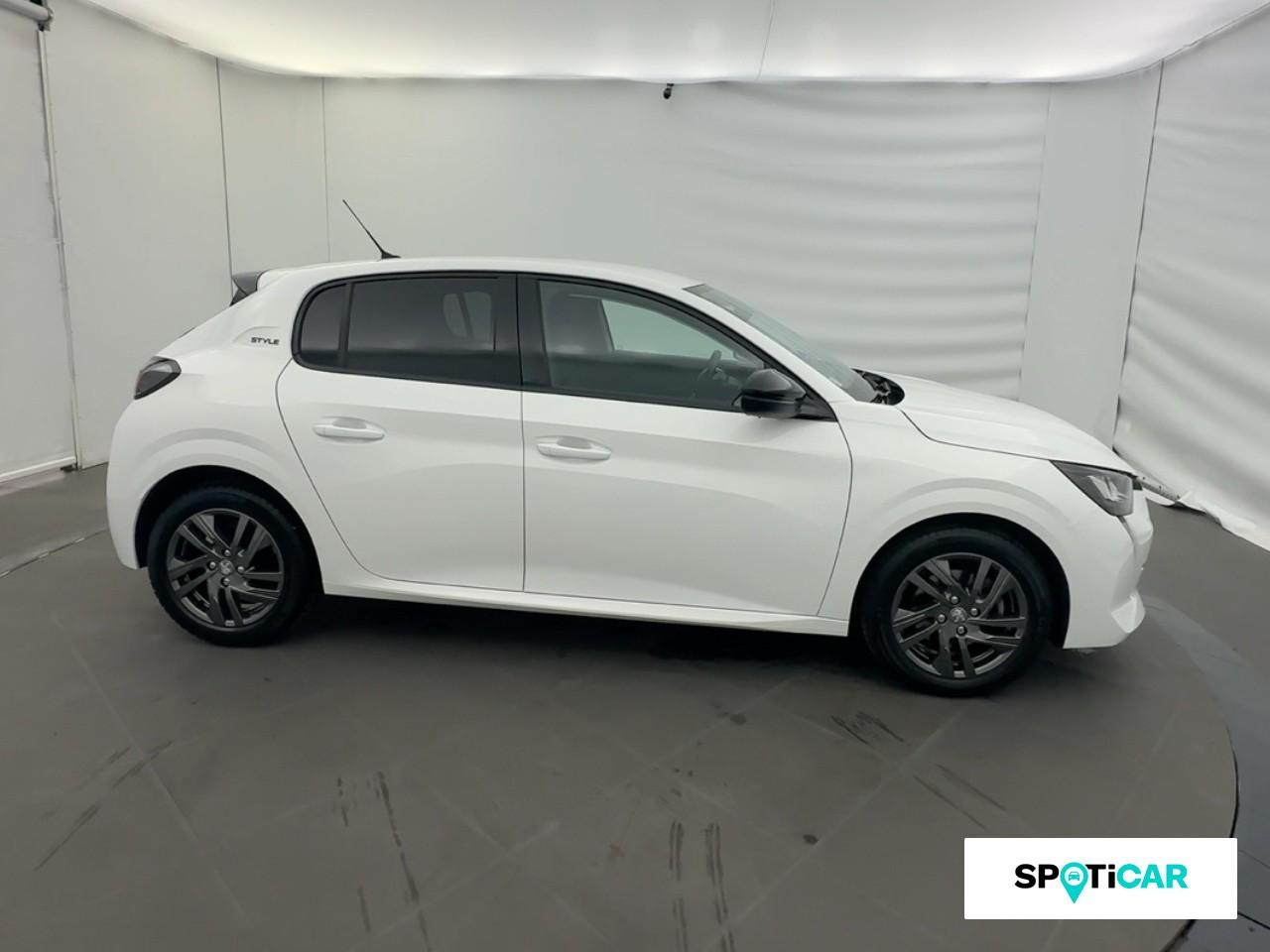 Peugeot 208 1.2 puretech 100ch s&s style 118g — photo 4