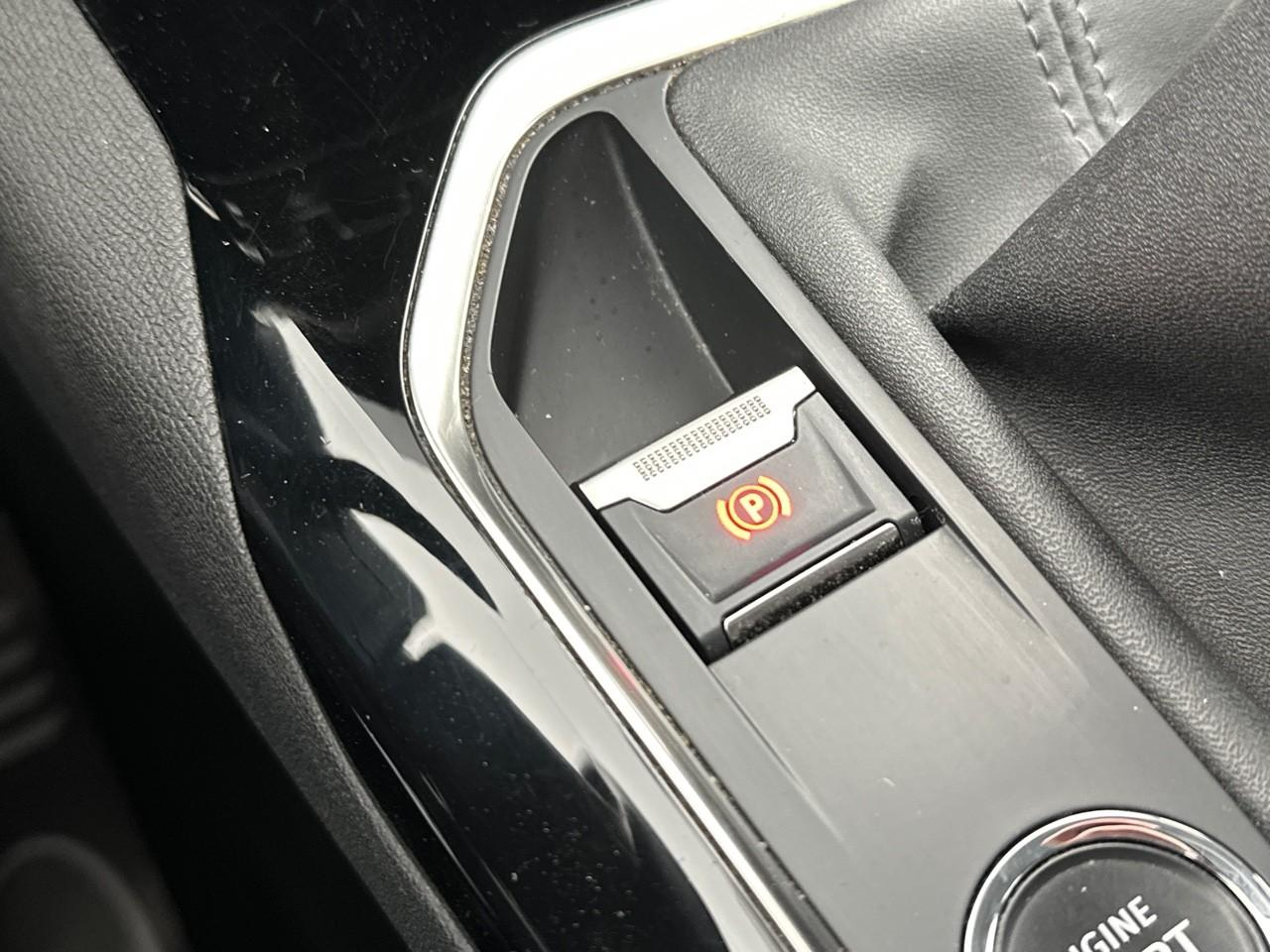Peugeot 3008 puretech 130ch s&s bvm6 style — photo 29