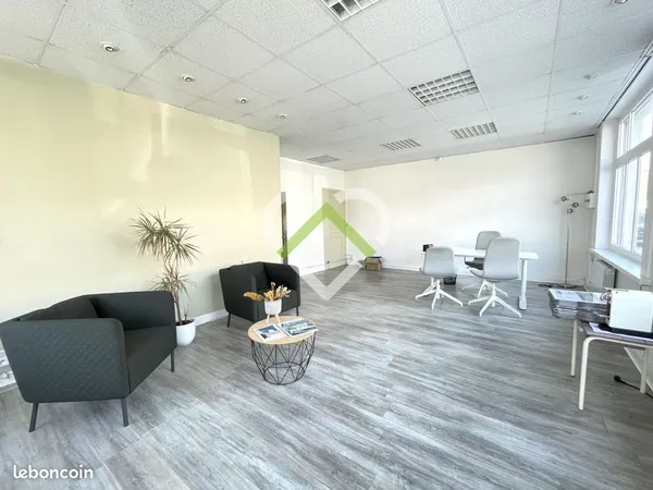 Local commercial 57 m² Baisieux