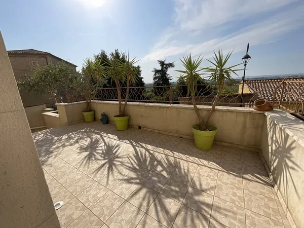 Maison 14 pièces 386 m²