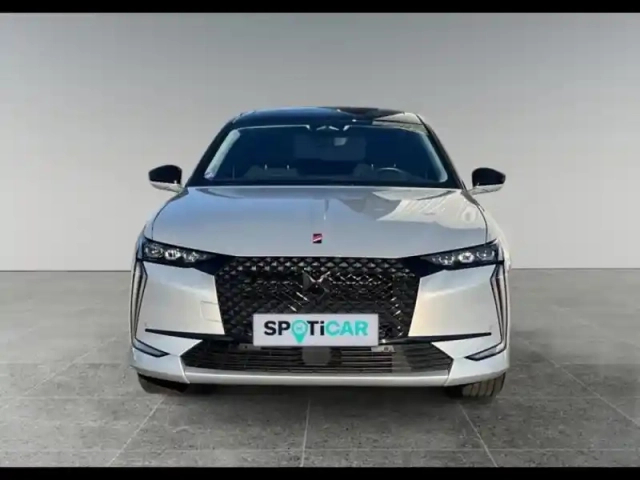 Ds Ds 4 essence 130 perfo line + auto toit ouvrant caméra régulateur adaptatif 1ère main — photo 2