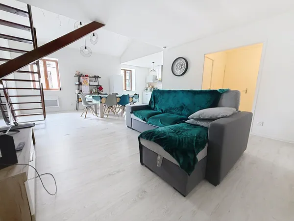 Appartement T3 rénové de 81 m²