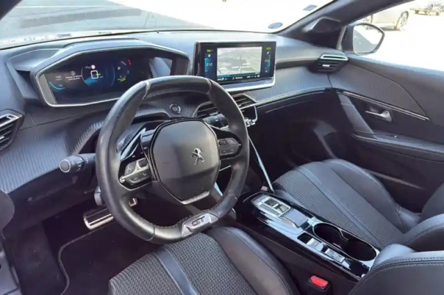 Peugeot 208 electrique 50 kwh 136ch — photo 16