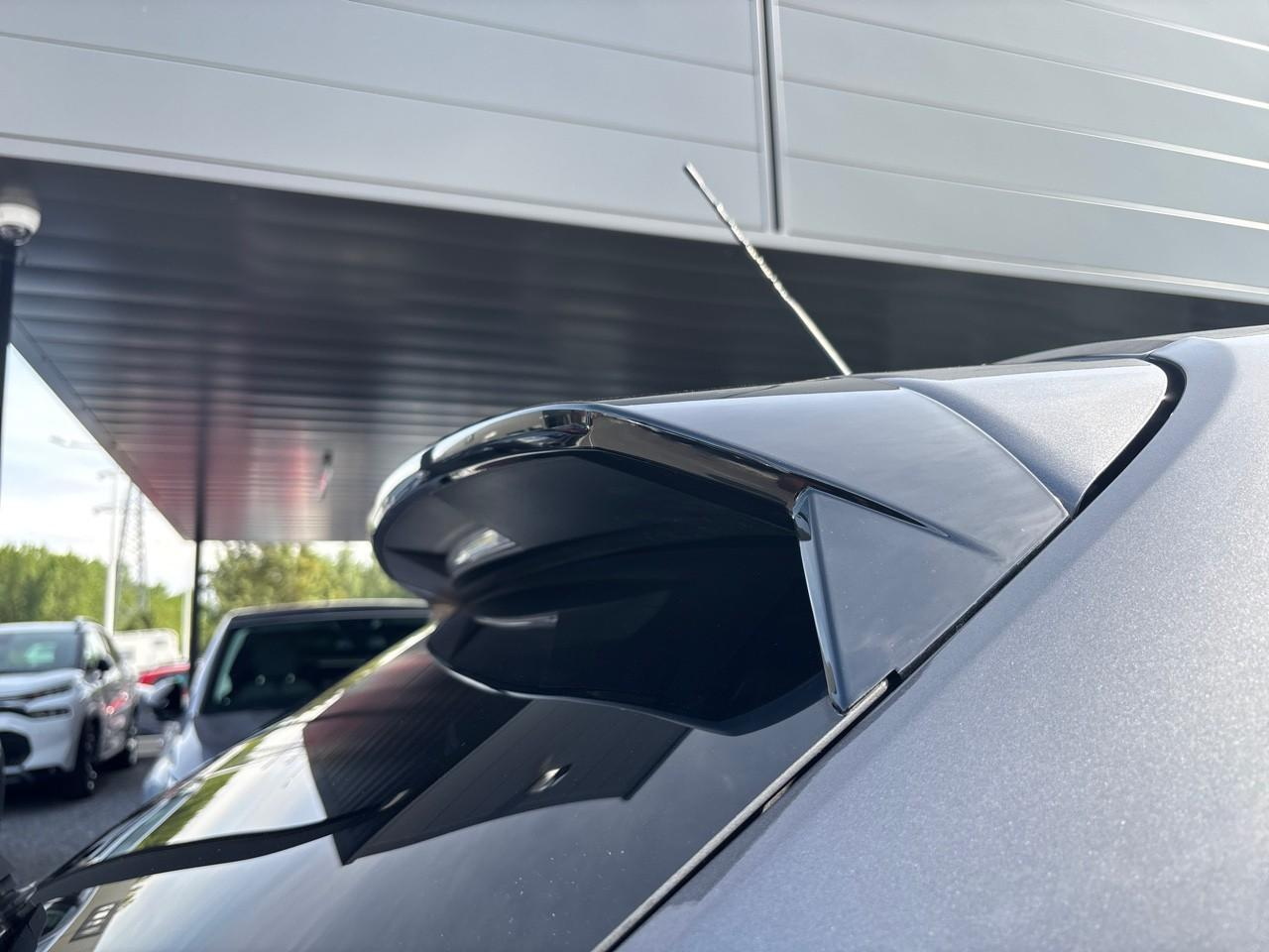 Peugeot 208 1.2 puretech 100ch s&s allure — photo 12