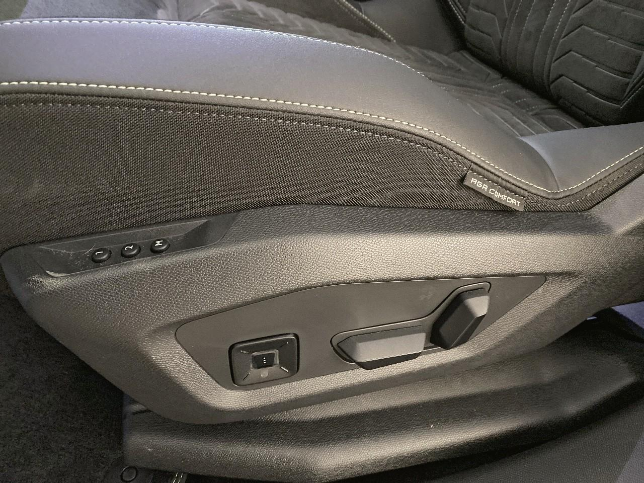 Peugeot 3008 hybrid 145 e-dcs6 gt — photo 19
