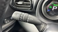 Toyota Yaris 116h Design 5p MY22 — photo 26