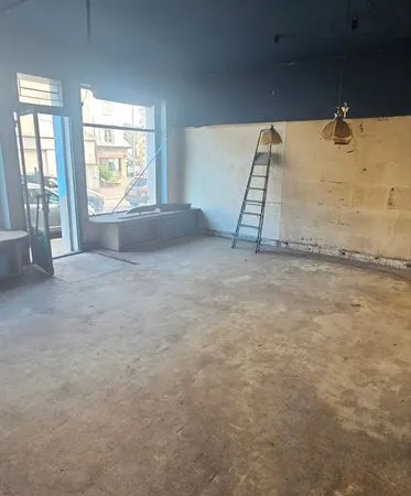 Local commercial a vendre 100m2