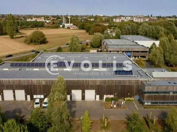 Local d'activité 1112 m²