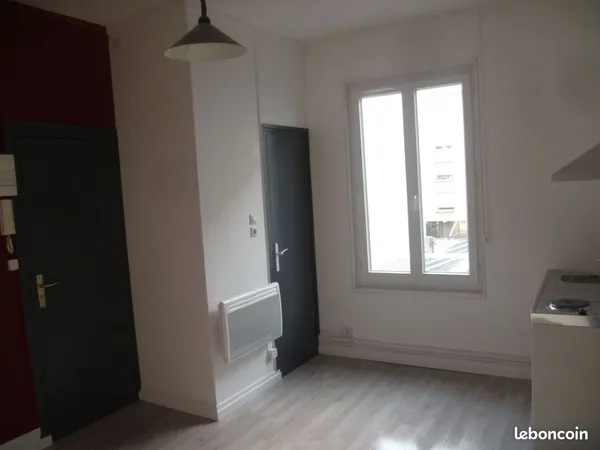 Studio, 5 mn de l'université et proche centre ville
