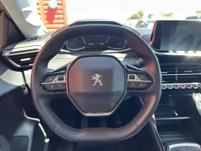 Peugeot 208 puretech 75 s&amp;s bvm5 style — photo 9