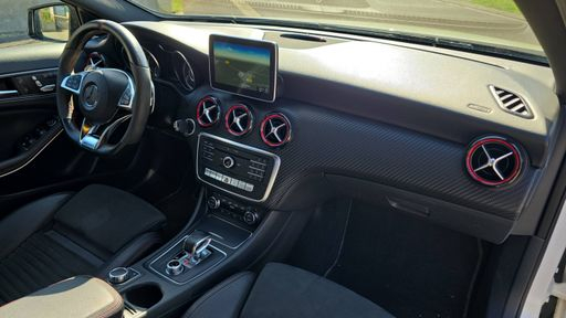 Mercedes Classe A 45 AMG 381 4Matic 7G-DCT - AMG – 2016 – 116433 km – Essence – Boîte Automatique — photo 27