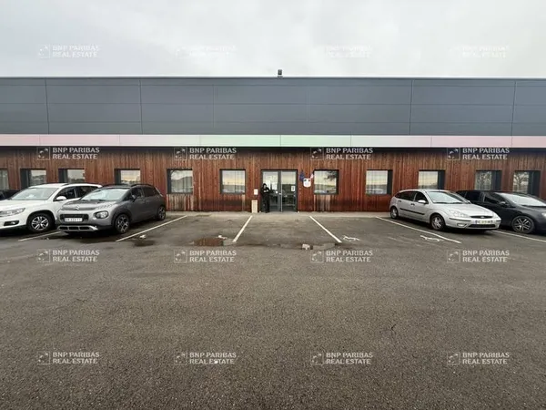 Local d'activité 1400 m²