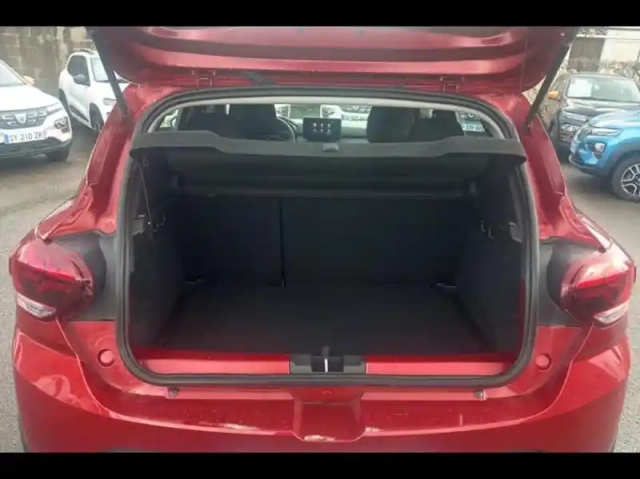 Dacia Sandero 1.0 tce 90ch confort — photo 9