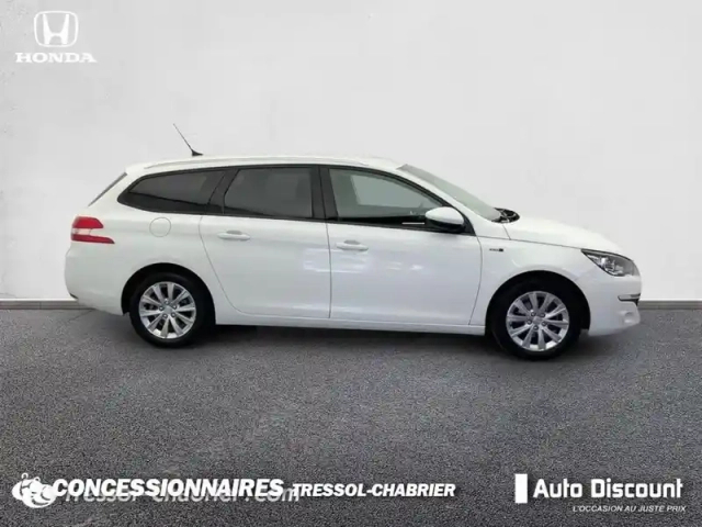 Peugeot 308 sw 1.6 bluehdi 120ch s&amp;s eat6 style — photo 6