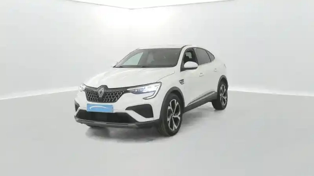 Renault Arkana e-tech 145 - 23