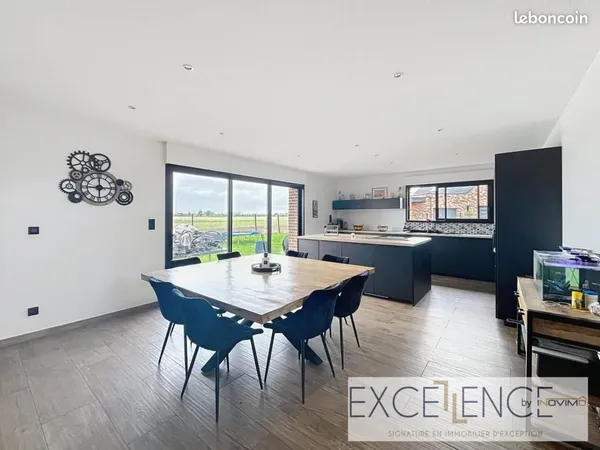 Pavillon 7 pièces 153 m²