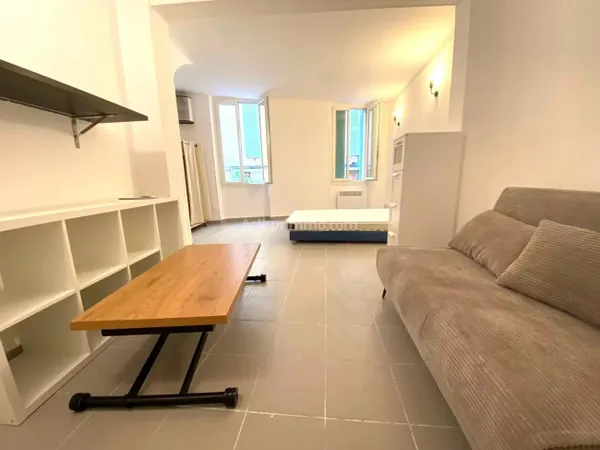 Studio 1 pièce 30 m²