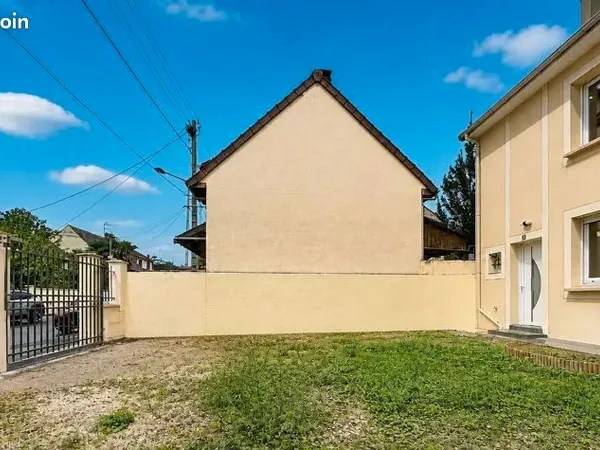 Maison mitoyenne neuves à louer