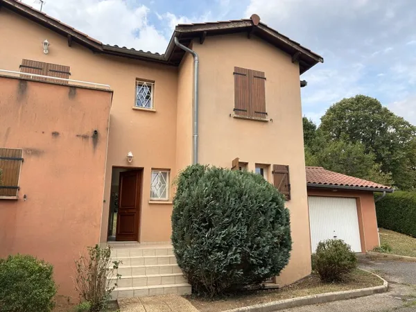Loue maison à Sainte Foy Les Lyon, libre de suite