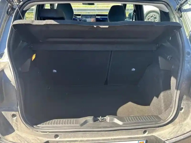 Citroën C3 turbo 100 ch bvm6 plus — photo 8
