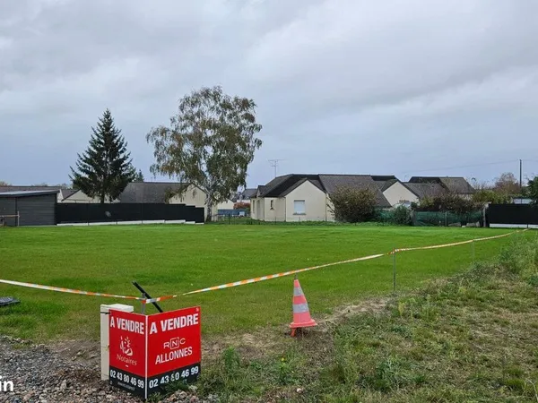Terrain 954 m² Guécélard