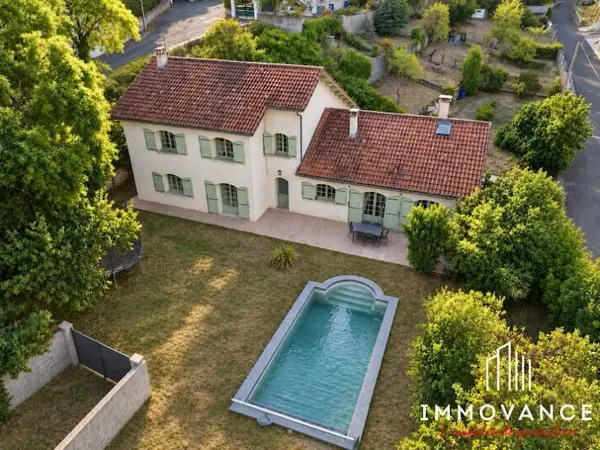 Maison 6 pièces 291 m²