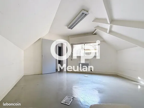 Immeuble 151 m²