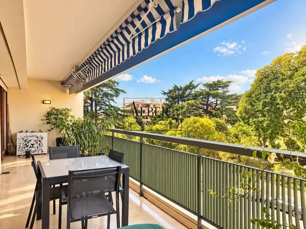 Appartement 3 pièces 106 m²