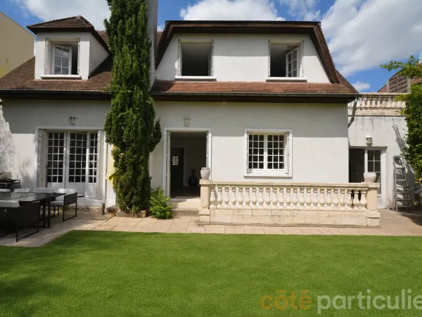 Maison Saint Maur 6 pièce(s) 170 m2 4 ch