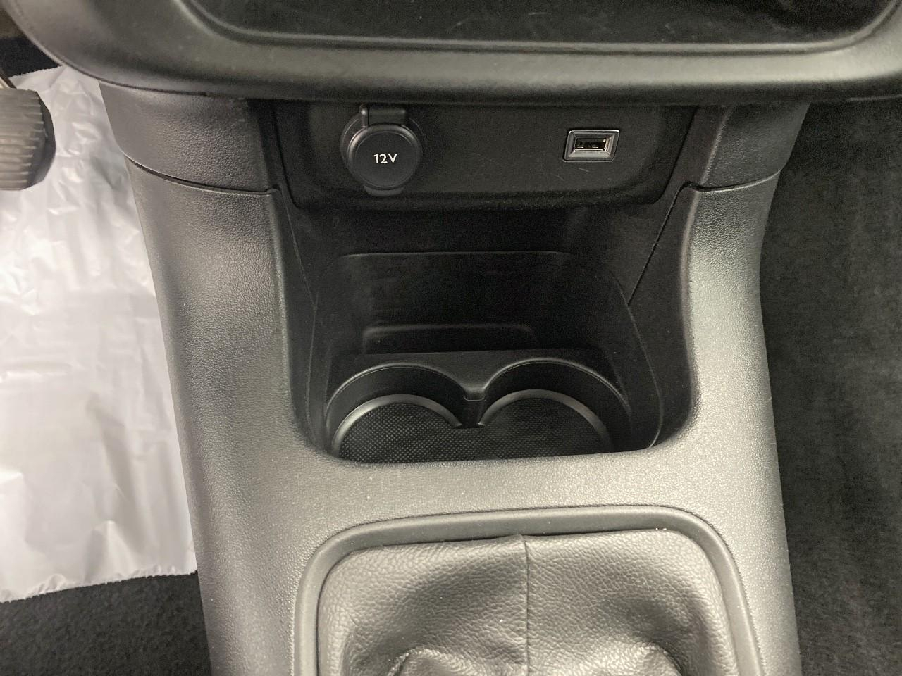 Citroën C3 societe puretech 83 bvm pro business r — photo 15