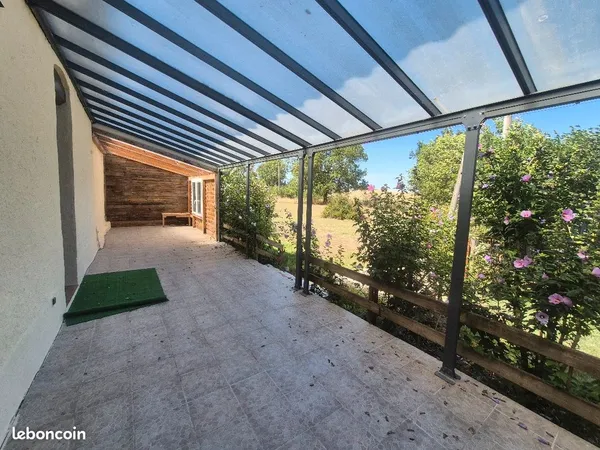 Propriété 6 pièces 235 m²