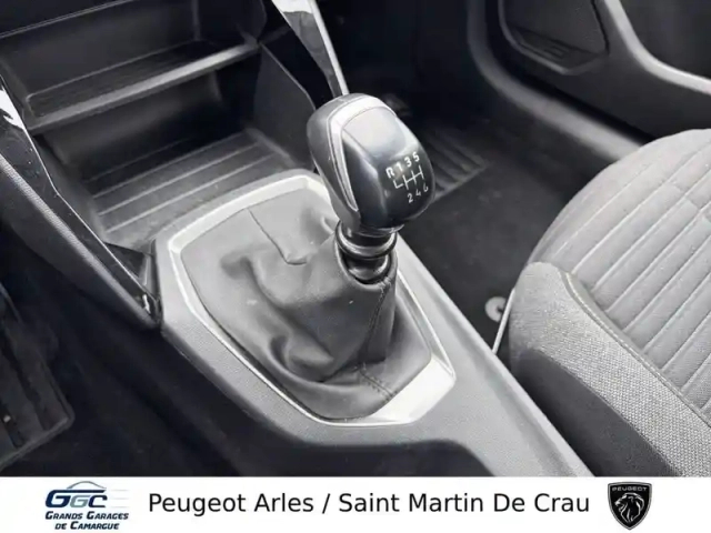 Peugeot 208 puretech 100 s&amp;s bvm6 — photo 14