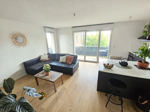 T2 à Tournefeuille avec terrasse de 16m2 et pkg ss-sol ! Rén