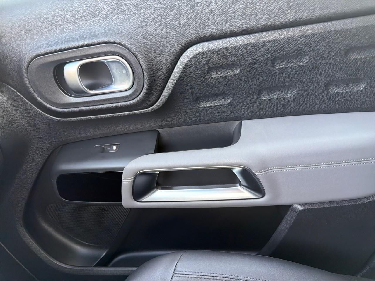 Citroën C5 Aircross hybrid 225ch shine pack e-eat8 — photo 24