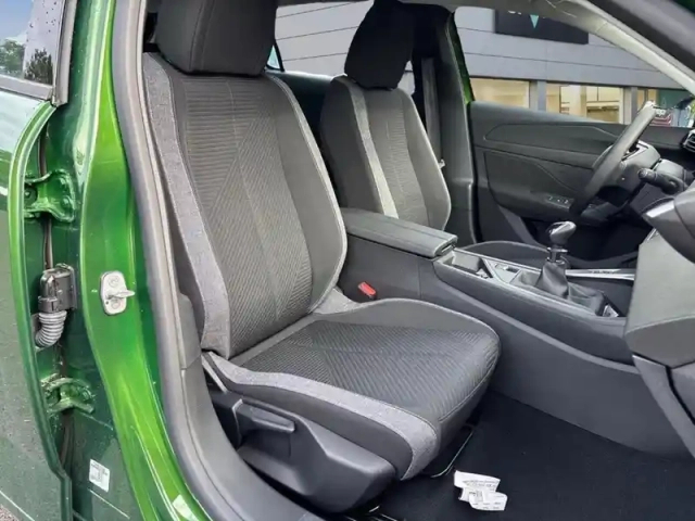 Peugeot 308 puretech 130ch s&amp;s bvm6 active pack — photo 9