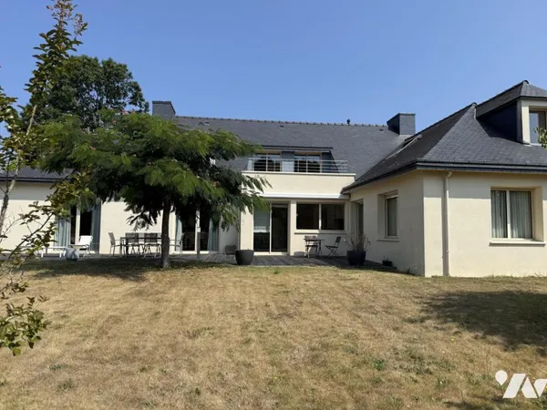 Maison 5 pièces 263 m²