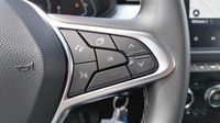Renault Clio 1.6 E-Tech 145ch full hybrid Evolution — photo 18