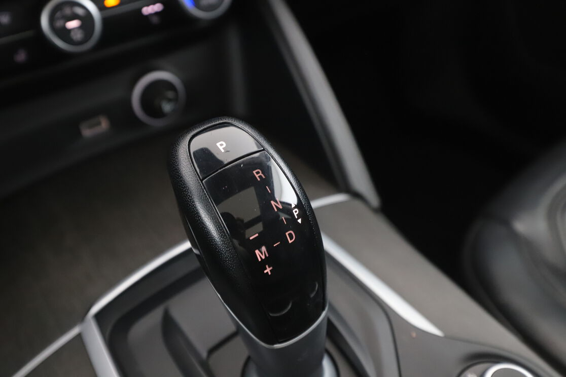 Alfa Romeo Stelvio 2.2 Diesel Q4 Super AT8 — photo 13