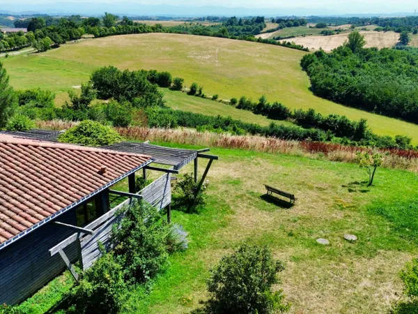 GAILLAC TOULZA : MAISON D EXCEPTION A VENDRE AVEC VUE IMPRENABLE SUR LA CHAINE DES PYRENEES