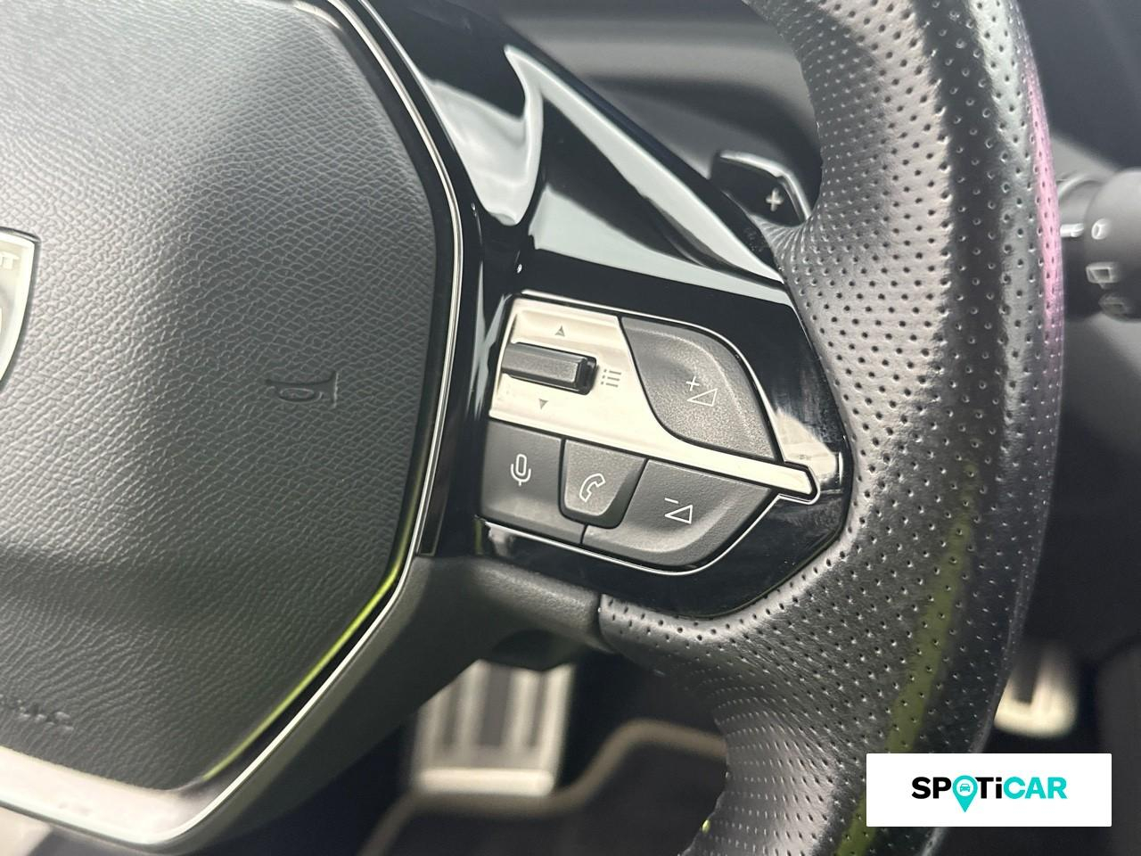 Peugeot 308 sw phev 225ch gt e-eat8 — photo 17