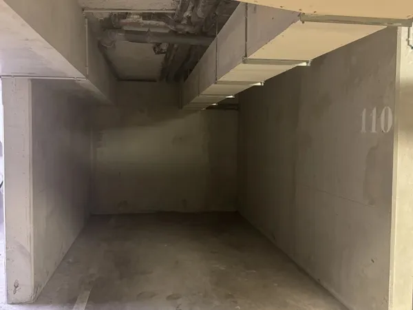 PARKING INTERIEUR