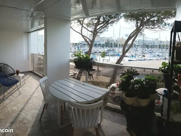 T2 rénové - 38 M2 - Vue sur le port et emplacement idéal