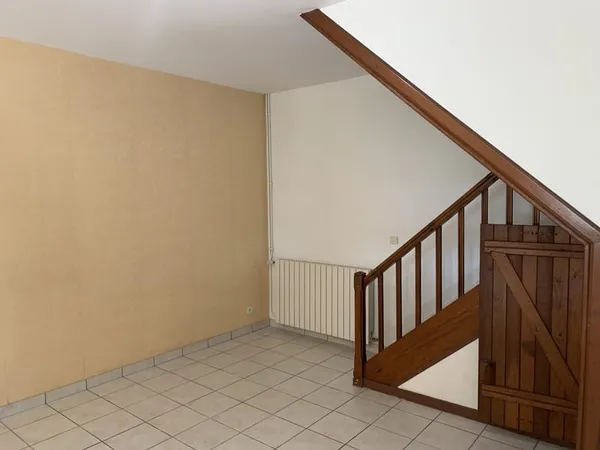 A LOUER T2- ST ANDRE DE CUBZAC