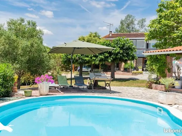 Villa 6 pièces 199 m²