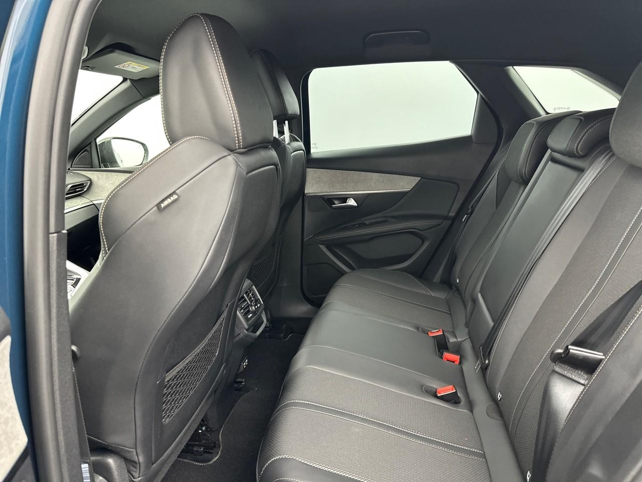 Peugeot 3008 puretech 130ch s&s eat8 gt — photo 12