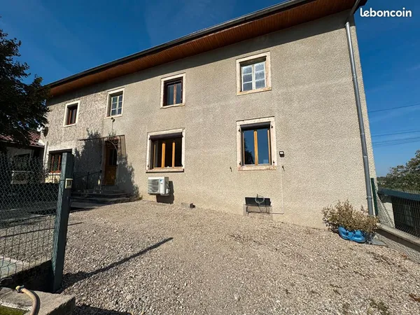 Maison 3 pièces 180 m²